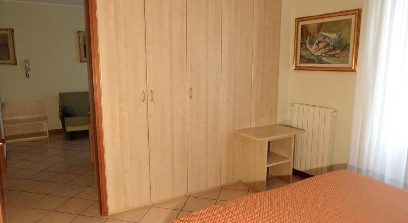 Casa Vacanze Touring Verbania Szoba fotó